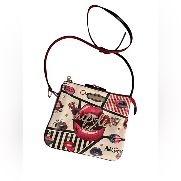 Nicole Lee Handbags - Nicole Lee Crossbody Purse